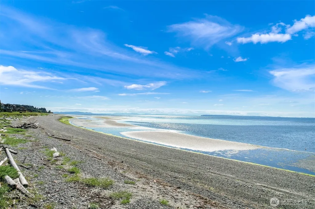 5422 Lasiandra Blaine WA 98230