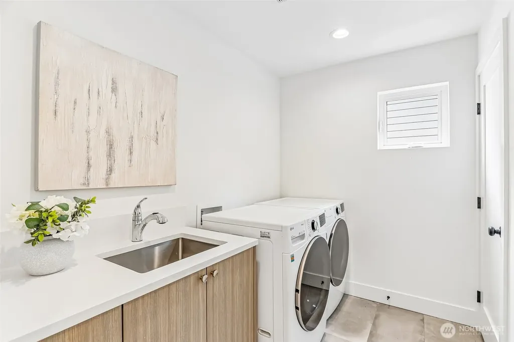 4128 3rd Avenue NW Seattle WA 98107