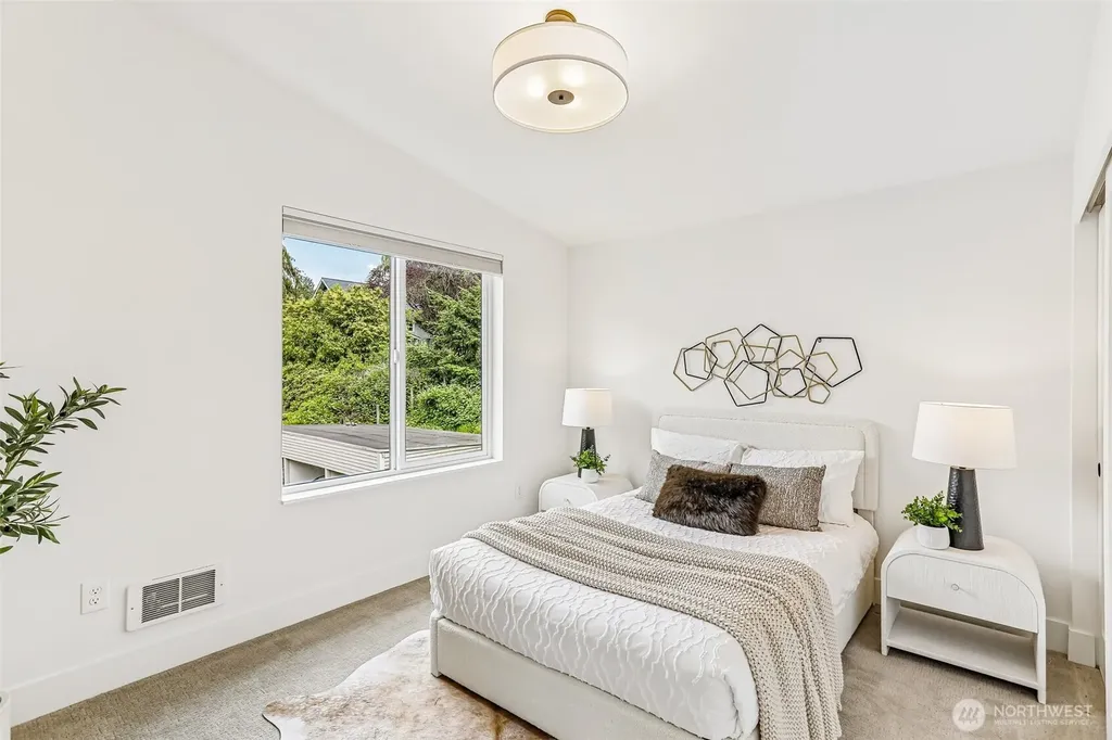 4128 3rd Avenue NW Seattle WA 98107