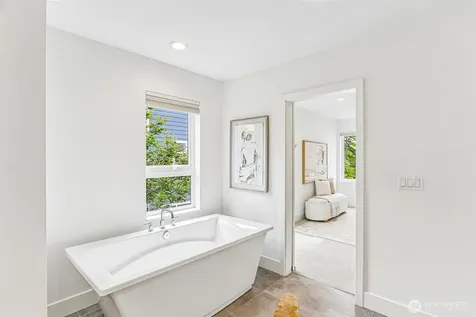 4128 3rd Avenue NW Seattle WA 98107