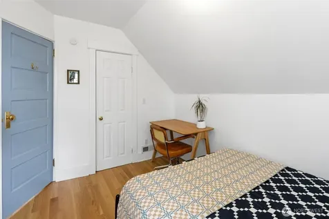 6215 27th Avenue NE Seattle WA 98115