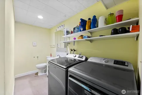 1422 Colchester Dr SE Port Orchard WA 98366