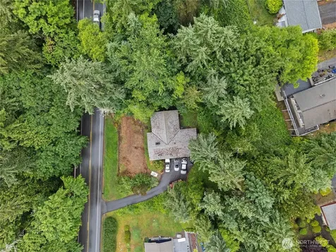 1422 Colchester Dr SE Port Orchard WA 98366
