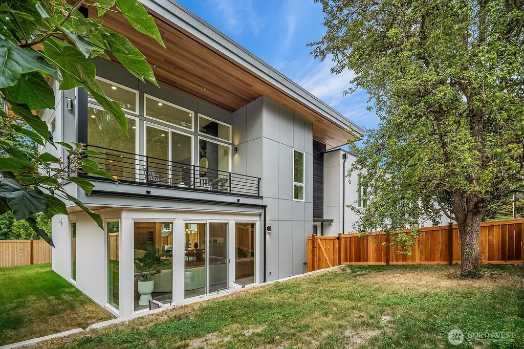 3978 162nd Place SE Bellevue WA 98006