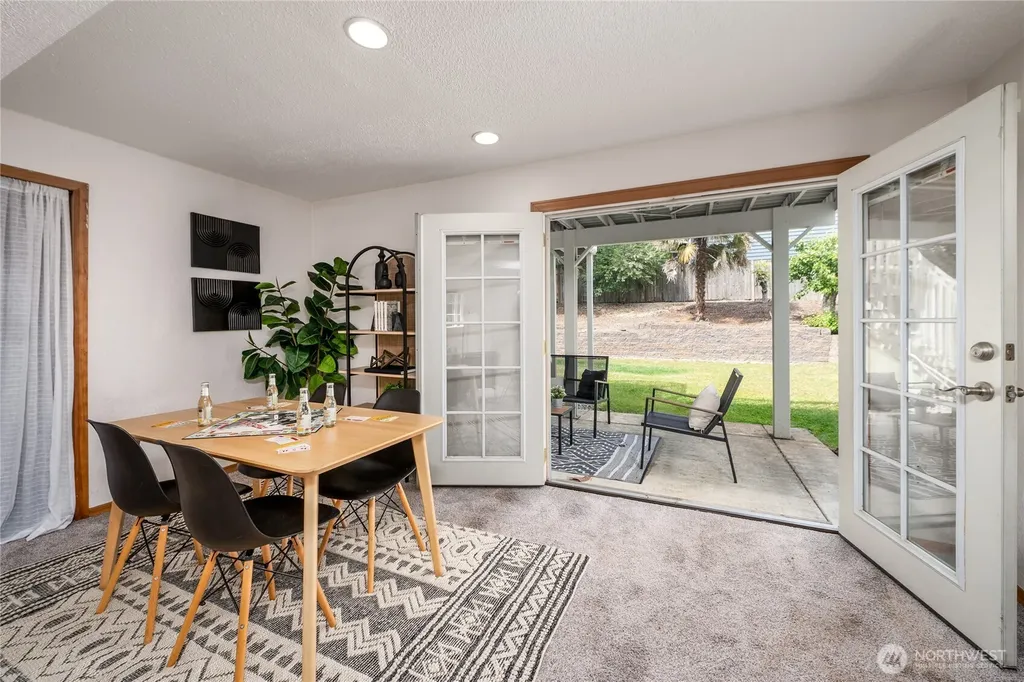 9626 NE 129th Place Kirkland WA 98034