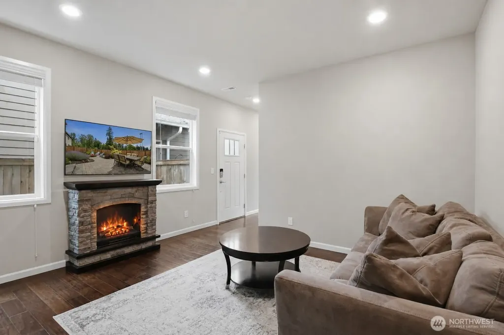 3922 187th Place SE Bothell WA 98012