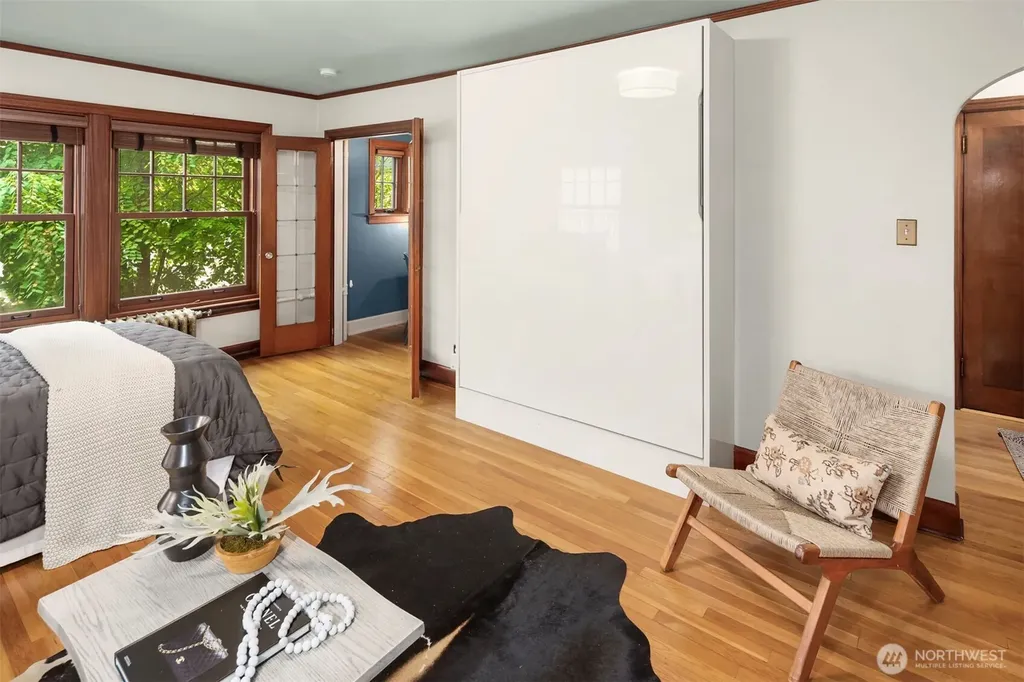 408 Bellevue Avenue E Seattle WA 98102