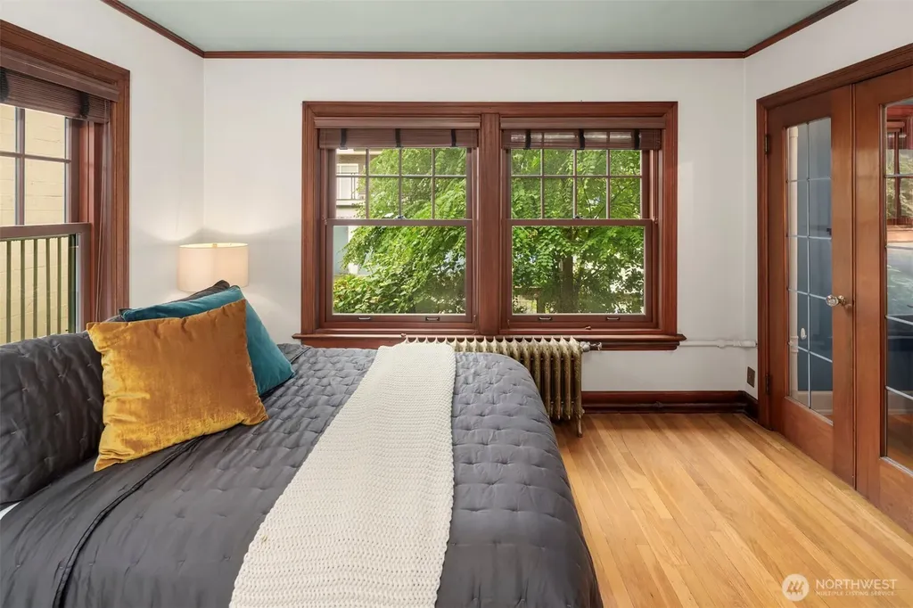 408 Bellevue Avenue E Seattle WA 98102