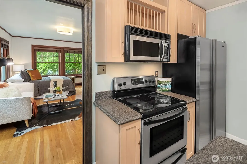 408 Bellevue Avenue E Seattle WA 98102