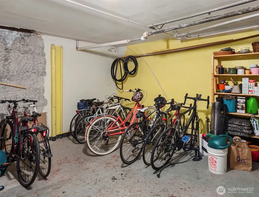 408 Bellevue Avenue E Seattle WA 98102