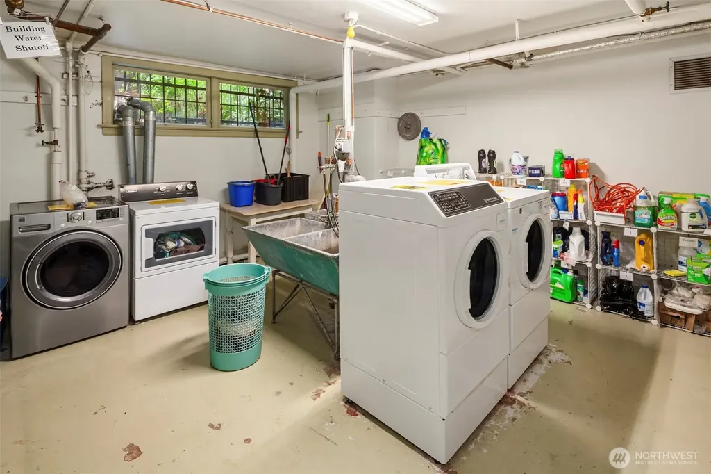 408 Bellevue Avenue E Seattle WA 98102