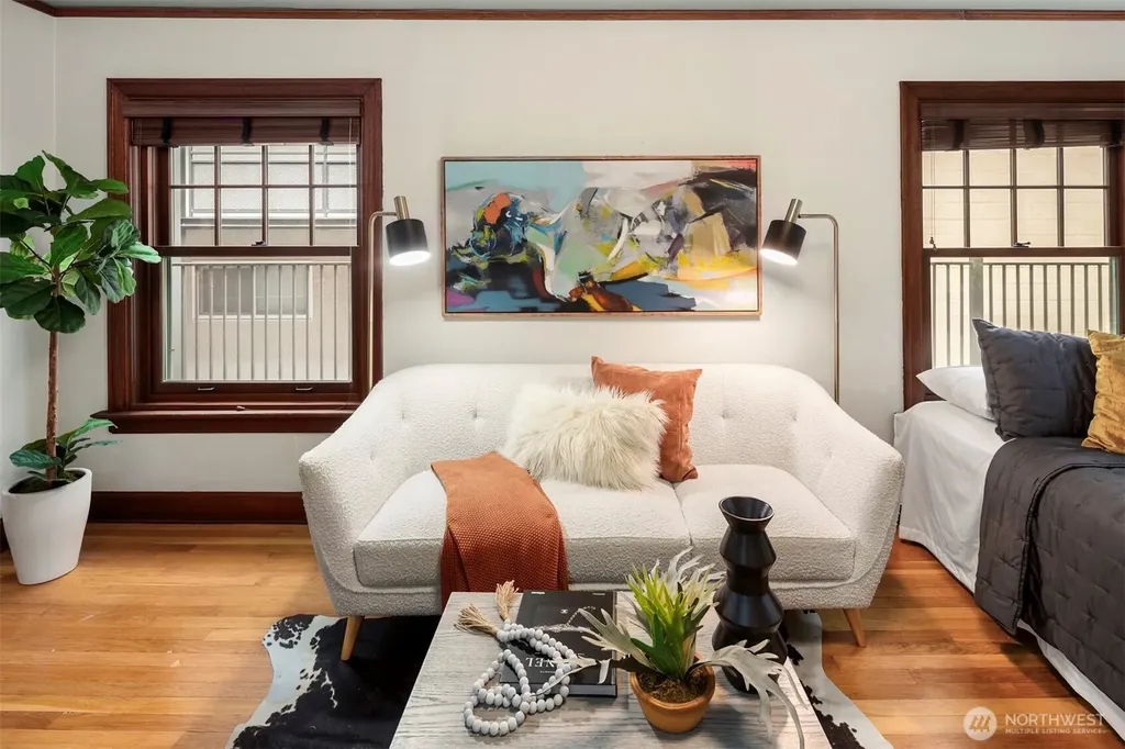 408 Bellevue Avenue E Seattle WA 98102