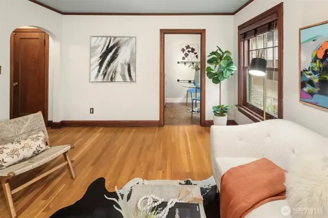 408 Bellevue Avenue E Seattle WA 98102