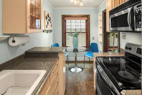 408 Bellevue Avenue E Seattle WA 98102
