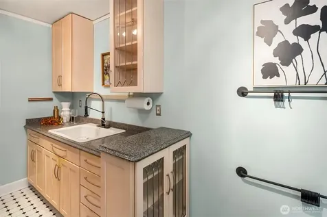 408 Bellevue Avenue E Seattle WA 98102