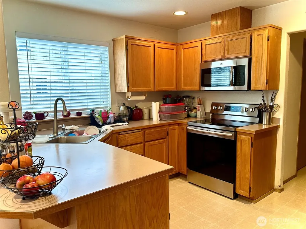 18416 80th Avenue Ct E Puyallup WA 98375