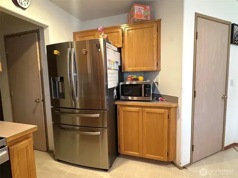 18416 80th Avenue Ct E Puyallup WA 98375