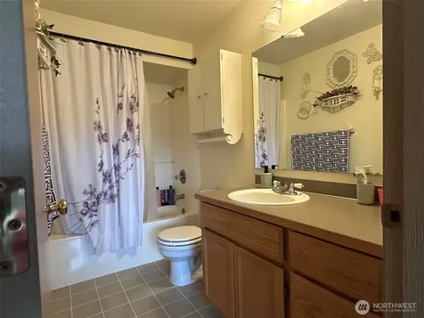 18416 80th Avenue Ct E Puyallup WA 98375