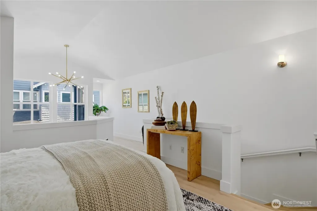 168 18th Avenue Seattle WA 98122