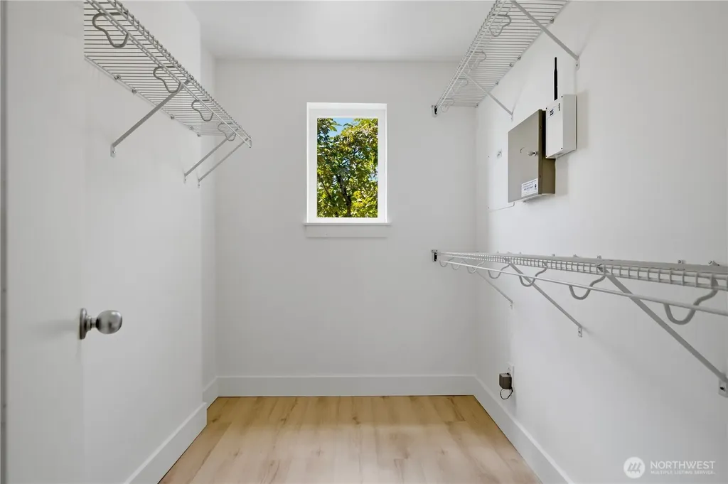 168 18th Avenue Seattle WA 98122