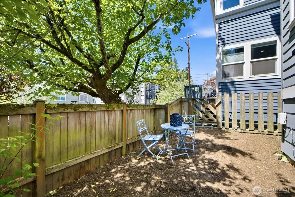 168 18th Avenue Seattle WA 98122
