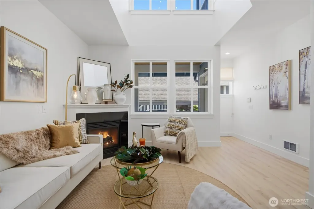 168 18th Avenue Seattle WA 98122