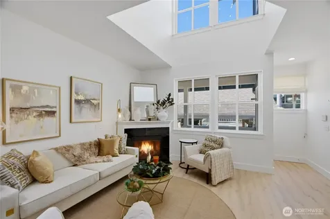 168 18th Avenue Seattle WA 98122