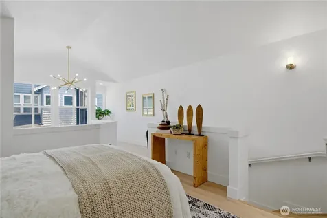 168 18th Avenue Seattle WA 98122