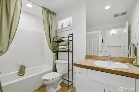 168 18th Avenue Seattle WA 98122