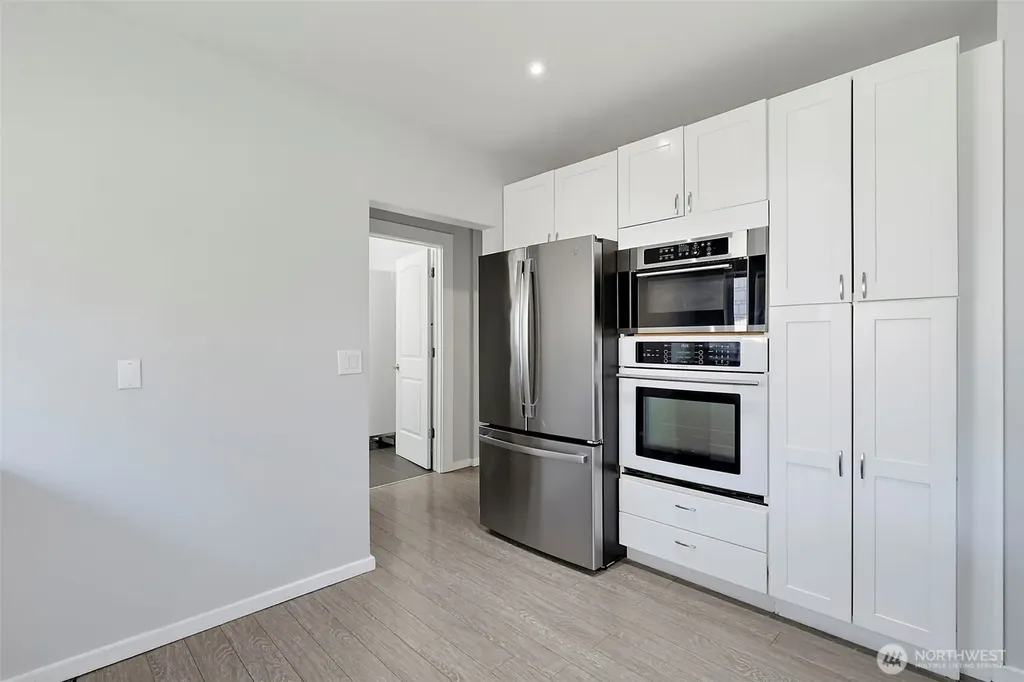 5454 35th Avenue SW Seattle WA 98126