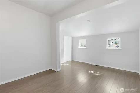 5454 35th Avenue SW Seattle WA 98126