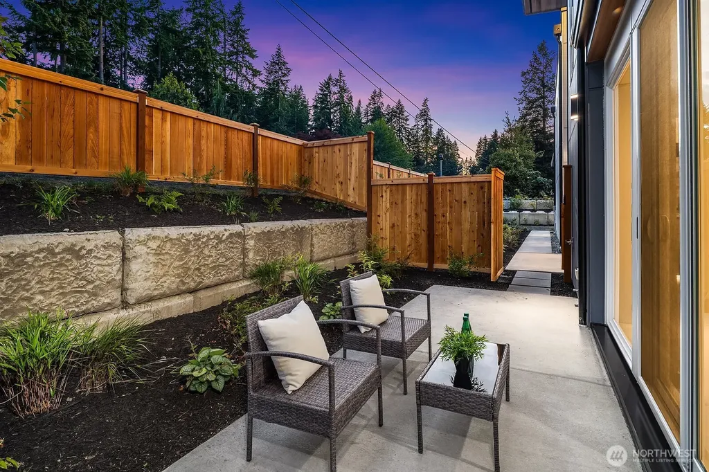 3983 162nd Place SE Bellevue WA 98006
