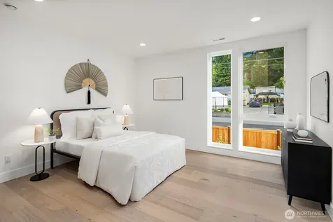 3983 162nd Place SE Bellevue WA 98006
