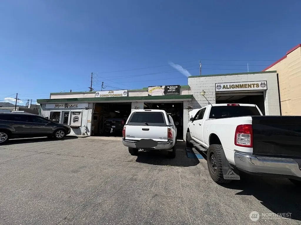 724 Wenatchee Wenatchee WA 98801