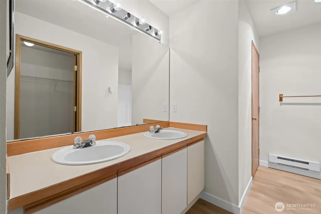 23332 59th Place S Kent WA 98032
