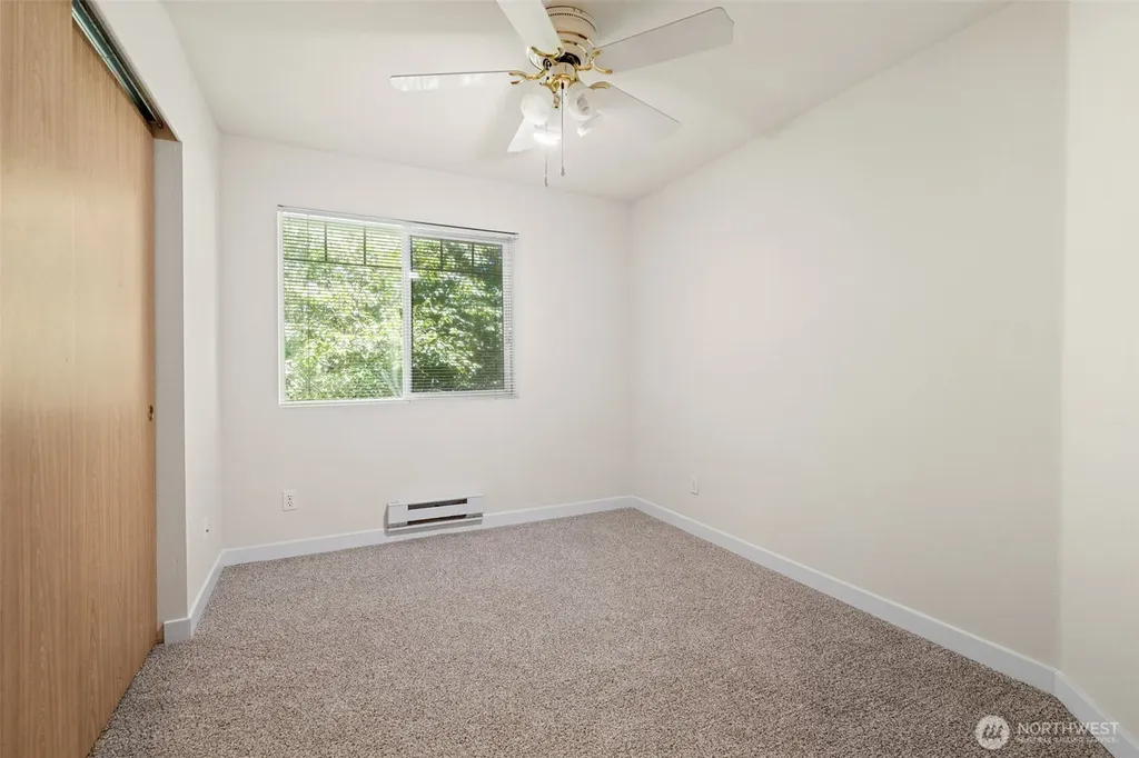 23332 59th Place S Kent WA 98032