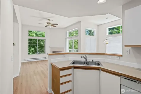 23332 59th Place S Kent WA 98032