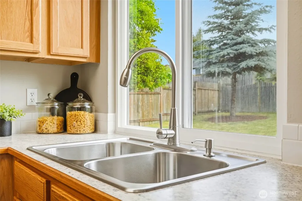 5627 60th Drive NE Marysville WA 98270