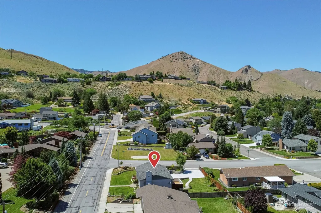 1422 Millerdale Avenue Wenatchee WA 98801