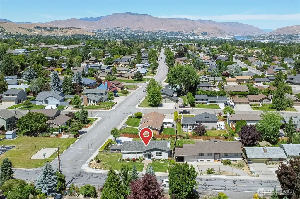 1422 Millerdale Avenue Wenatchee WA 98801