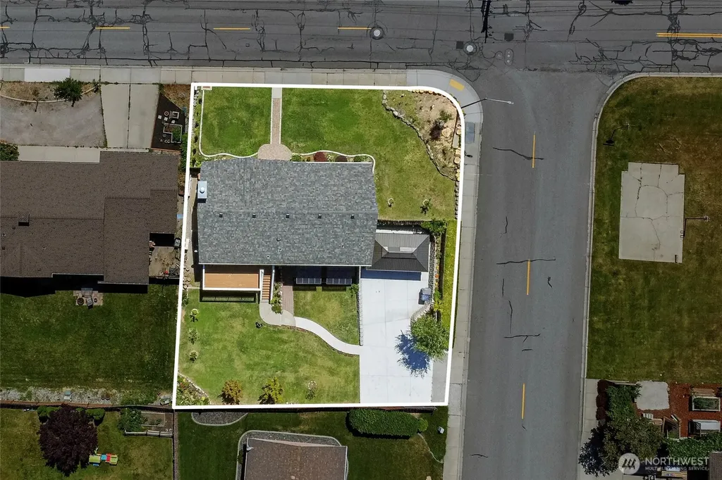 1422 Millerdale Avenue Wenatchee WA 98801