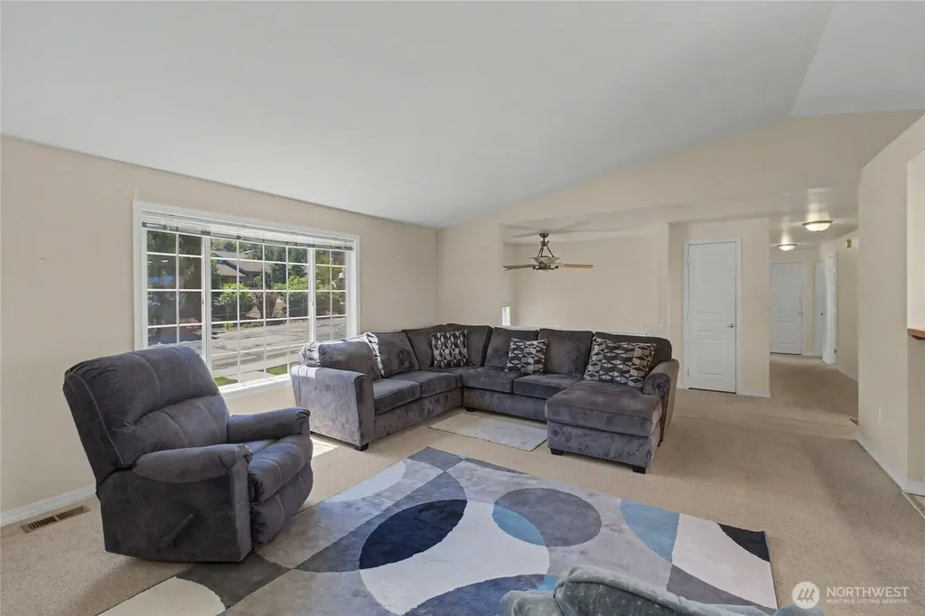 1422 Millerdale Avenue Wenatchee WA 98801