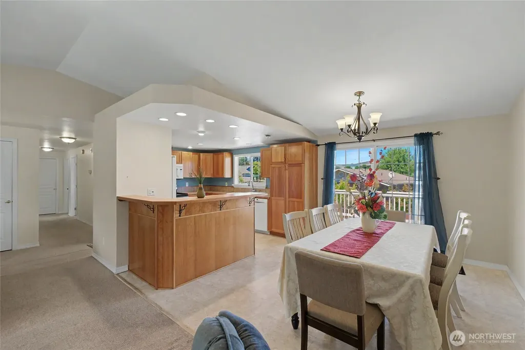 1422 Millerdale Avenue Wenatchee WA 98801