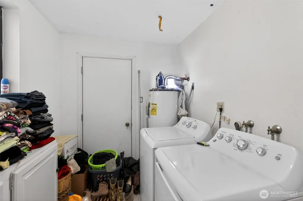 548 Lemmon Road Port Angeles WA 98362