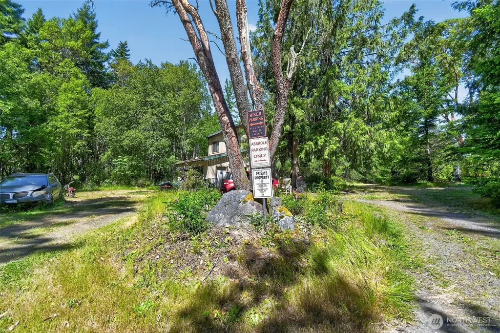 548 Lemmon Road Port Angeles WA 98362