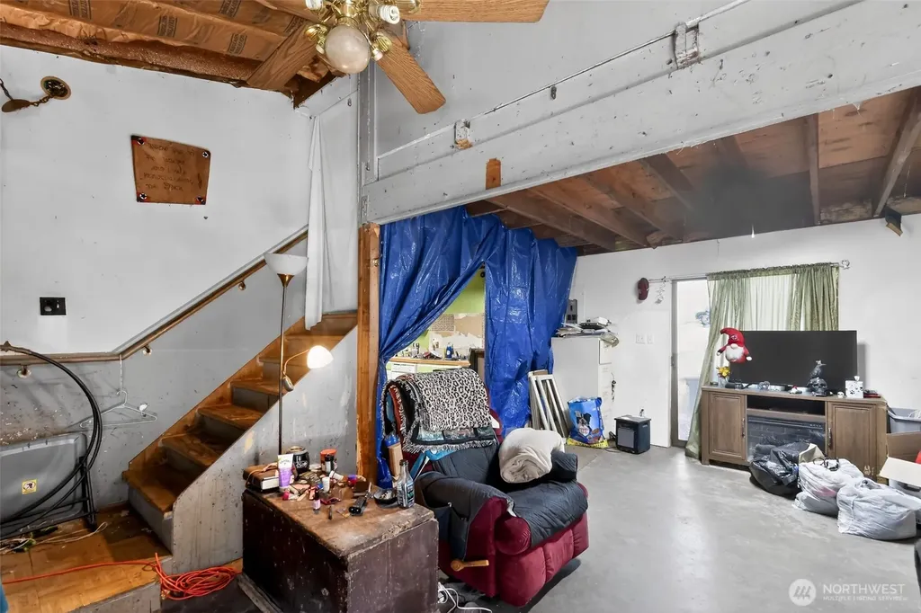 548 Lemmon Road Port Angeles WA 98362