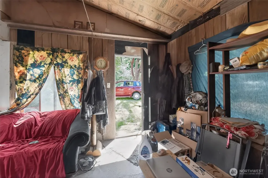 548 Lemmon Road Port Angeles WA 98362