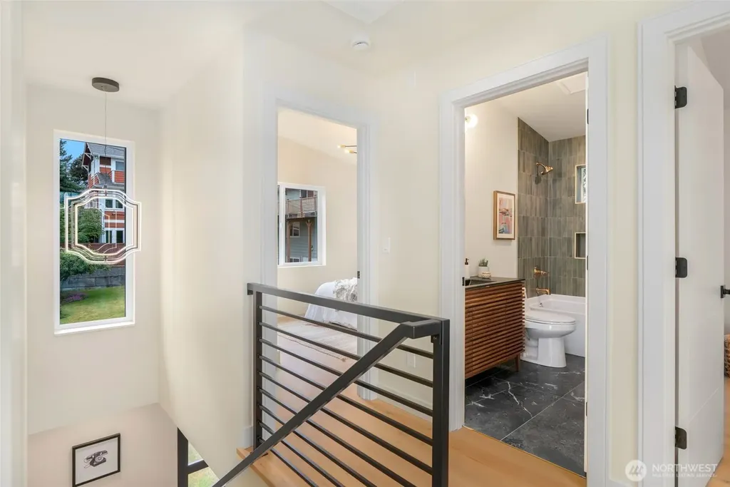 4413 50th Avenue SW Seattle WA 98116