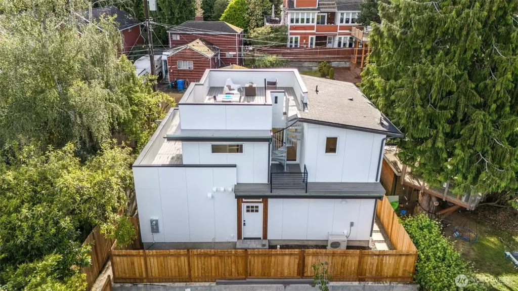 4413 50th Avenue SW Seattle WA 98116