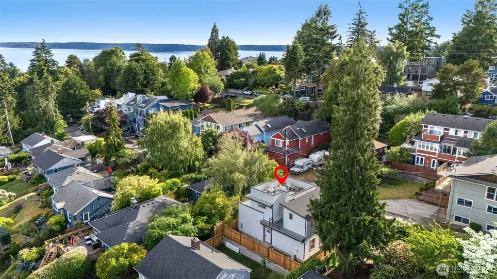 4413 50th Avenue SW Seattle WA 98116